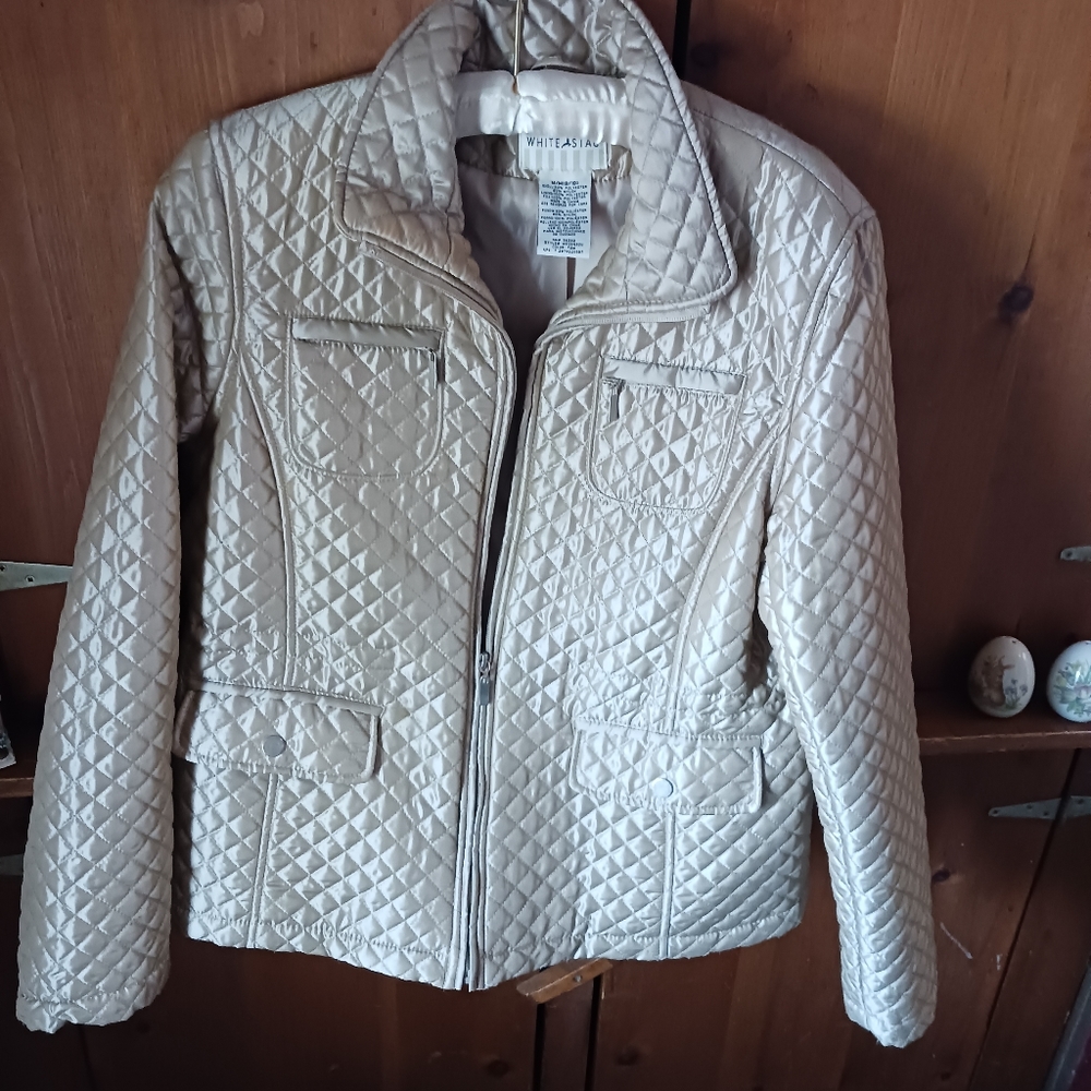 Gold Quilted Jacket - Picture 5 of 5
